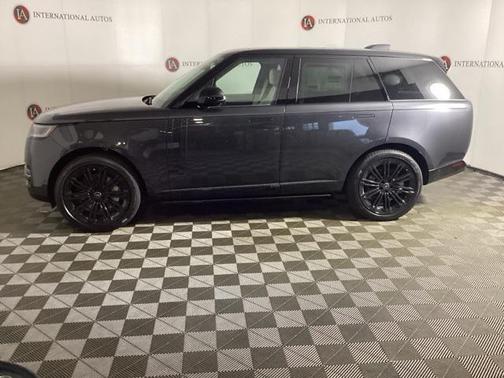 2025 Land Rover Range Rover P530 SE
