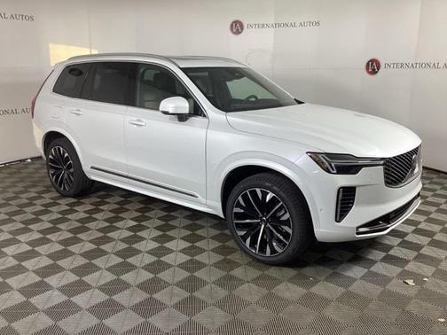 2026 Volvo XC90 Plug-In Hybrid T8 Plus 7-Seater