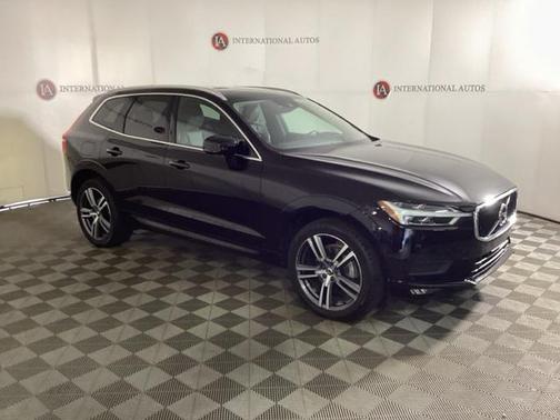 2021 Volvo XC60 T5 Momentum