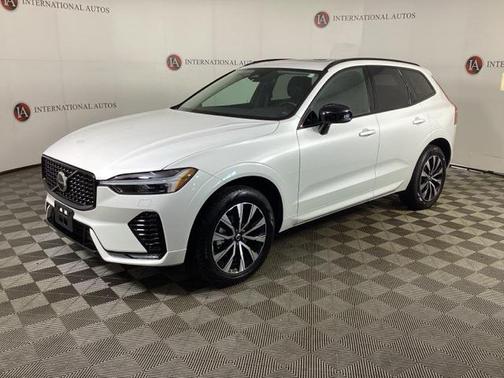 2025 Volvo XC60 B5 Core