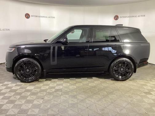 2025 Land Rover Range Rover P530 SE