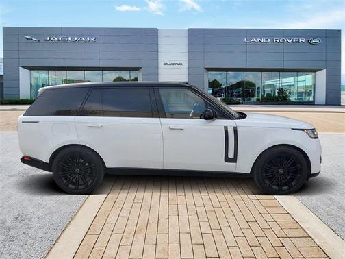 2023 Land Rover Range Rover P400 SE