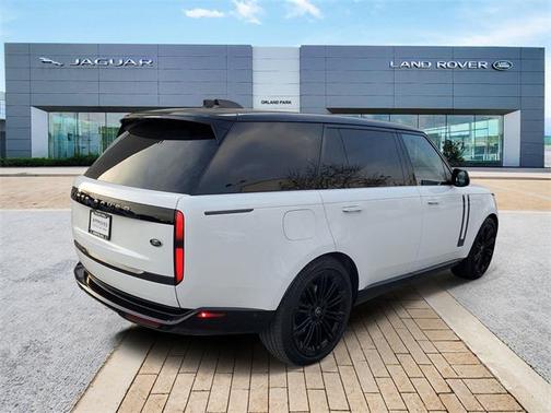 2023 Land Rover Range Rover P400 SE