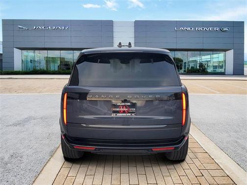 2026 Land Rover Range Rover P400 SE