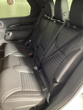 2025 Land Rover Discovery P300 S