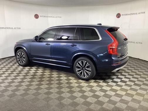 2020 Volvo XC90 T5 Momentum