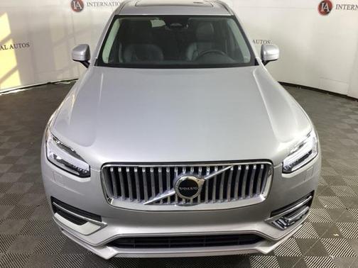 2025 Volvo XC90 Core