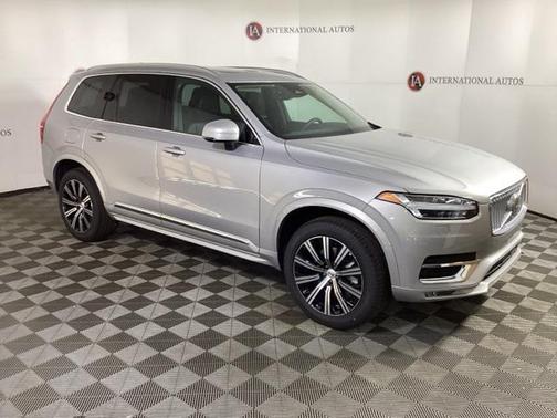 2025 Volvo XC90 Core