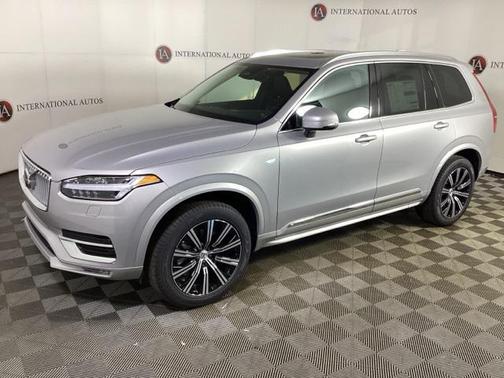 2025 Volvo XC90 Core