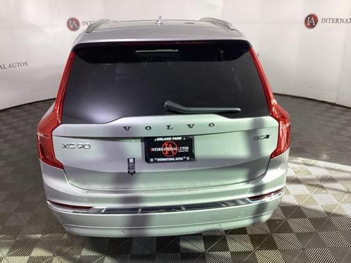 2025 Volvo XC90 Core
