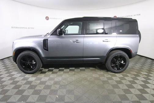 2024 Land Rover Defender 110 P400 S