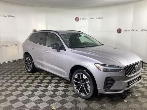 2026 Volvo XC60 B5 Plus