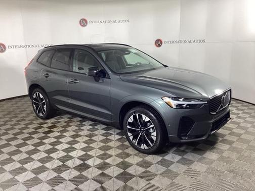 2026 Volvo XC60 B5 Plus