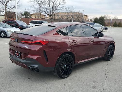 2025 BMW X6 M60i
