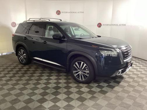 2022 Nissan Pathfinder Platinum 4WD