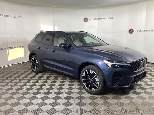 2026 Volvo XC60 B5 Plus