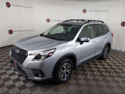 Ice Silver Metallic 2023 Subaru Forester Premium