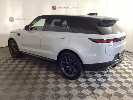 2024 Land Rover Range Rover Sport SE