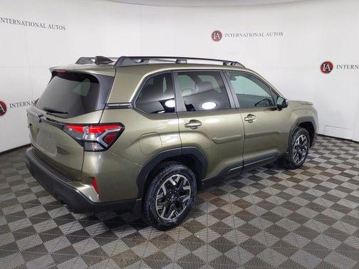 Autumn Green Metallic 2026 Subaru Forester Premium