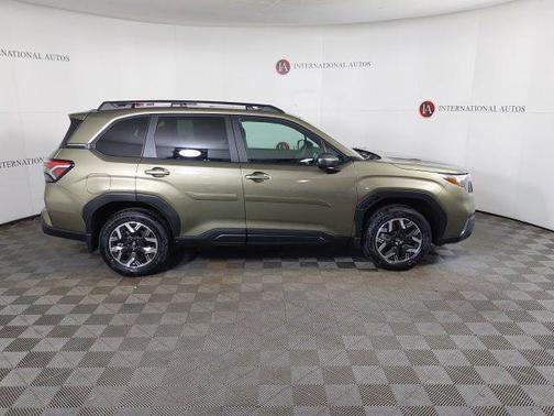 Autumn Green Metallic 2026 Subaru Forester Premium