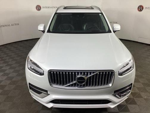 2022 Volvo XC90 T6 Inscription