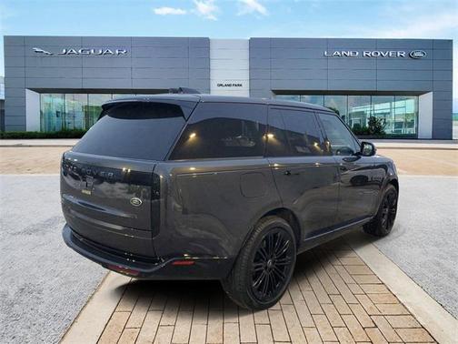 2023 Land Rover Range Rover P530 SE