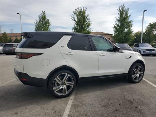 2024 Land Rover Discovery P360 Dynamic SE