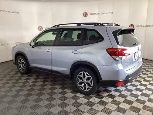 2022 Subaru Forester Premium
