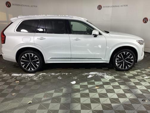 2026 Volvo XC90 Plug-In Hybrid T8 Ultra 7-Seater