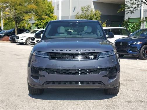 2025 Land Rover Range Rover Sport SE