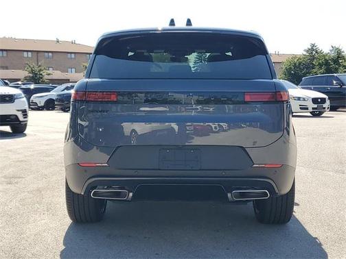 2025 Land Rover Range Rover Sport SE