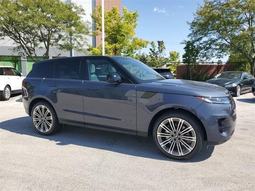 2025 Land Rover Range Rover Sport SE