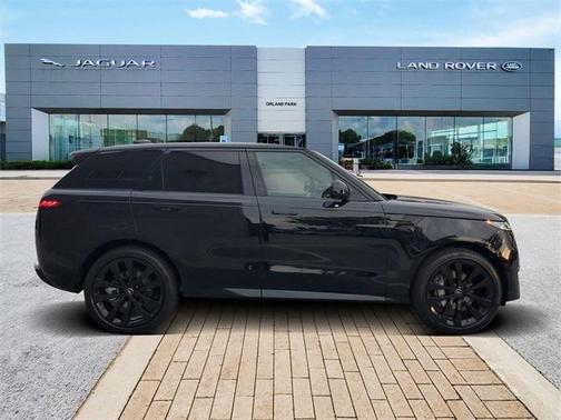 2025 Land Rover Range Rover Sport SE