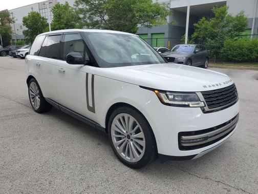 White 2026 Land Rover Range Rover P400 SE