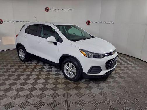 Summit White 2020 Chevrolet Trax LS