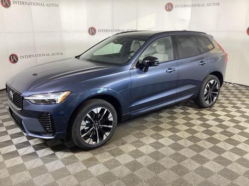 2026 Volvo XC60 B5 Plus