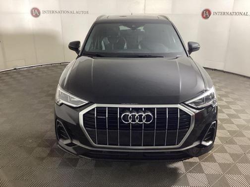 2019 Audi Q3 2.0T S line Prestige