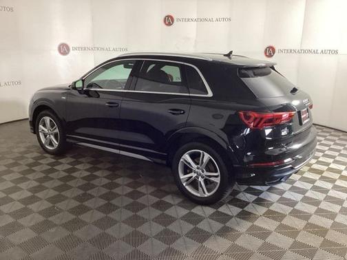 2019 Audi Q3 2.0T S line Prestige