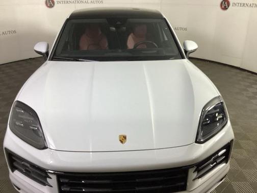 2024 Porsche Cayenne Base