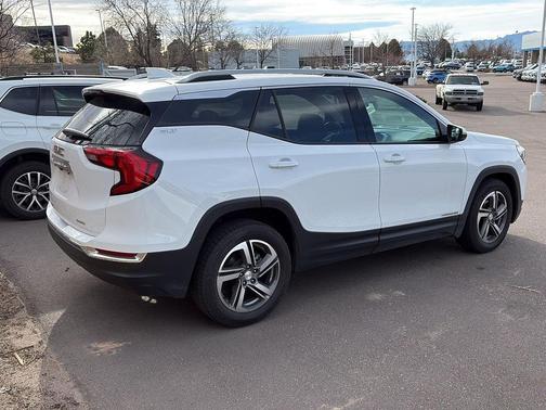 2020 GMC Terrain SLT