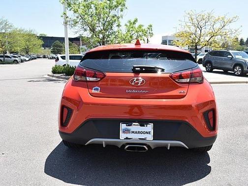 2020 Hyundai Veloster 2