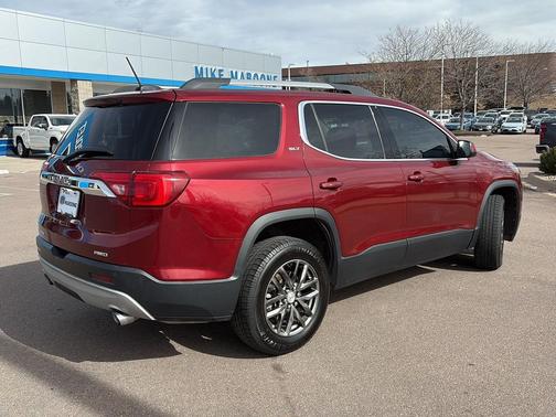 2017 GMC Acadia SLT-1