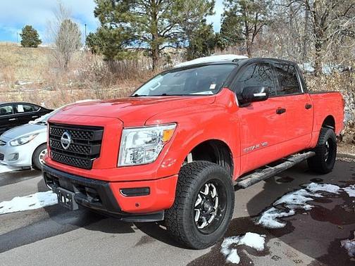 2020 Nissan Titan SV
