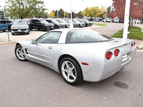 2000 Chevrolet Corvette Base