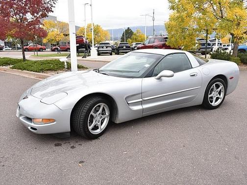 2000 Chevrolet Corvette Base