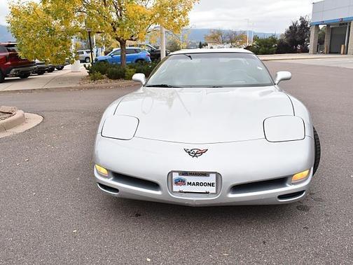 2000 Chevrolet Corvette Base