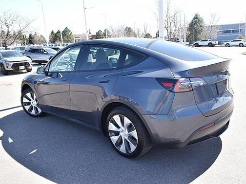 2022 Tesla Model Y Long Range Dual Motor All-Wheel Drive