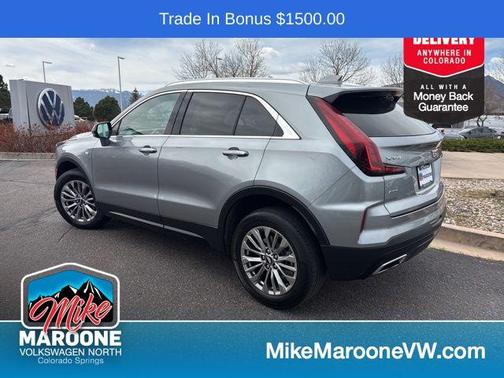Argent Silver Metallic 2024 Cadillac XT4 Premium Luxury
