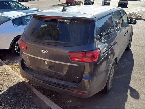 2020 Kia Sedona LX