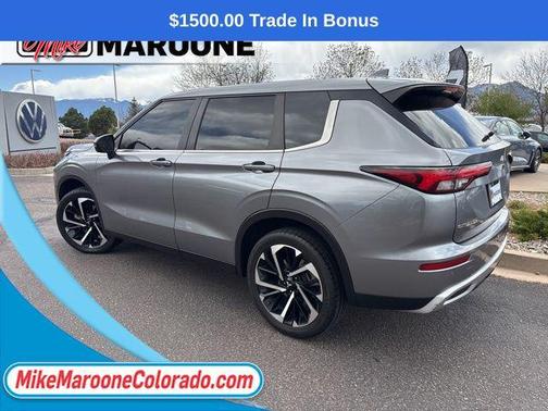 Alloy Silver Metallic 2023 Mitsubishi Outlander SE 2.5 S-AWC